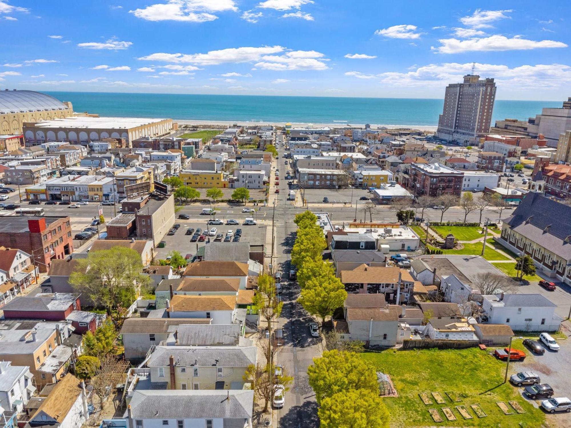 9 Bedroom, 14 Beds House Great For Big Groups Near Boardwalk, Tropicana Atlantic City Zewnętrze zdjęcie